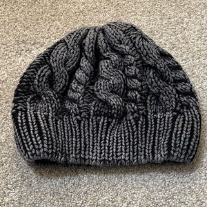 Chunky Cable Knit Beanie in Charcoal and Black